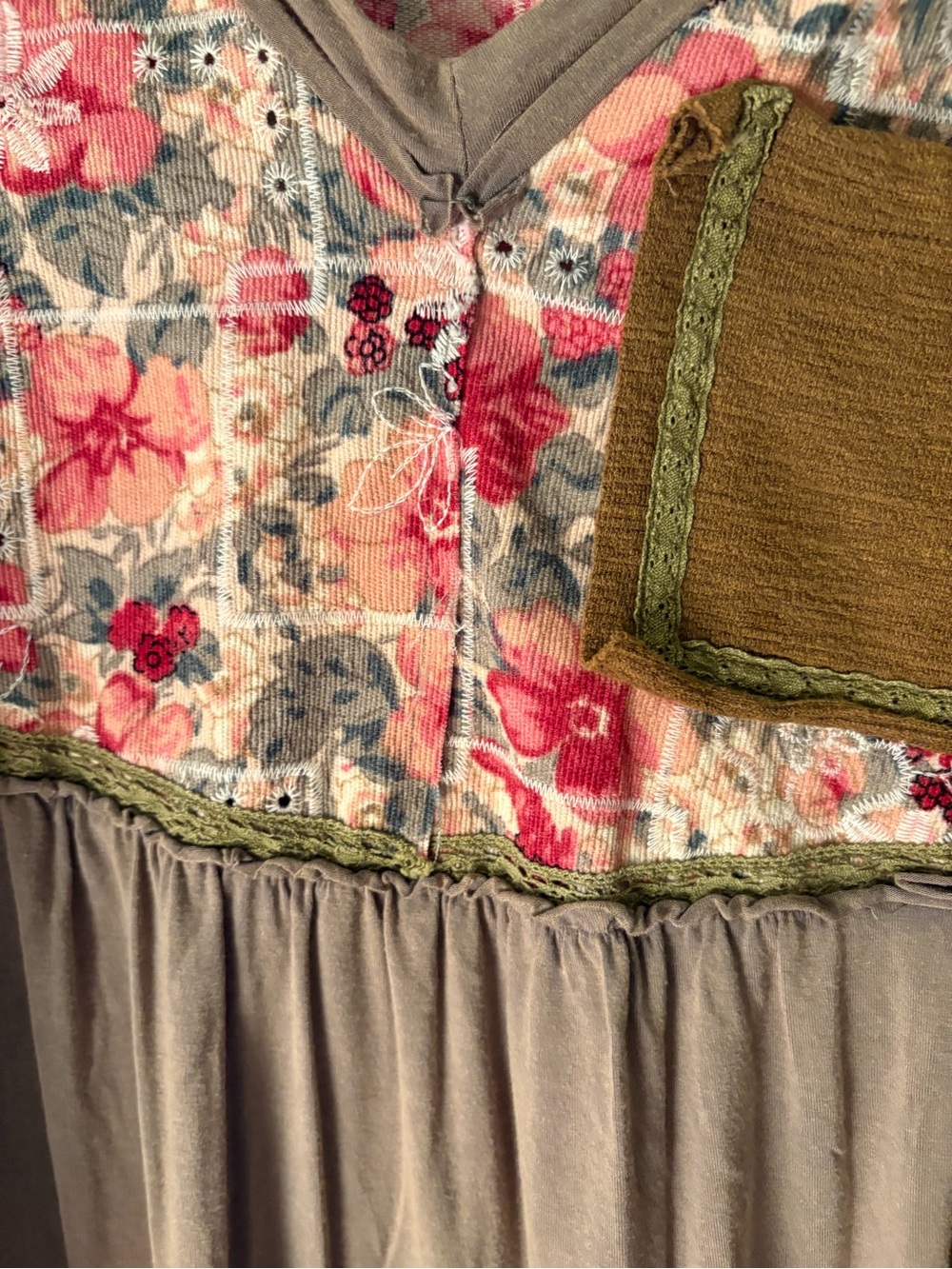Boutique Romantic Boho Top - Picture 5 of 6